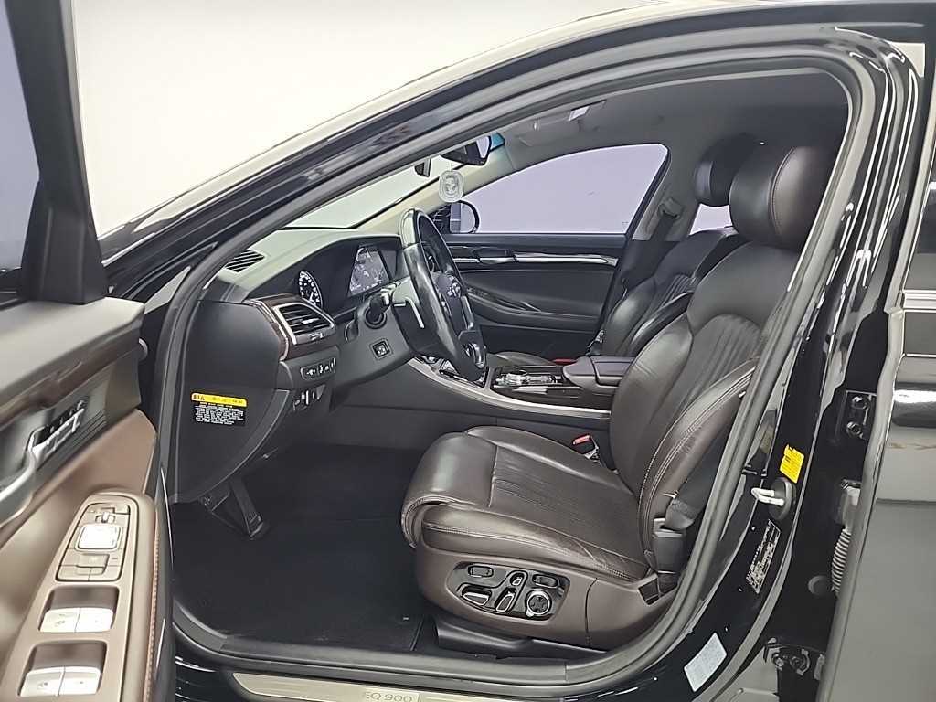 Genesis EQ900 - Vista 11