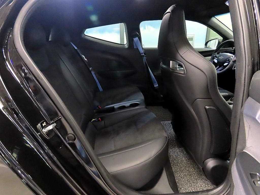 HYUNDAI Veloster - Vista 7
