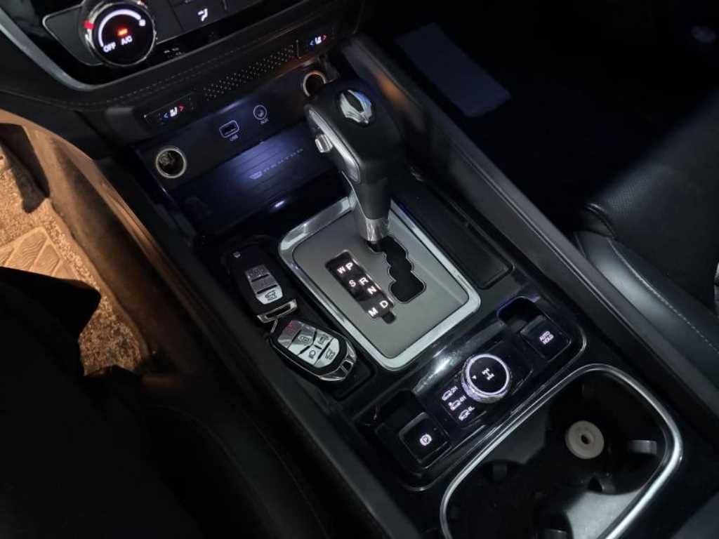 Ssangyong Rexton - Vista 9