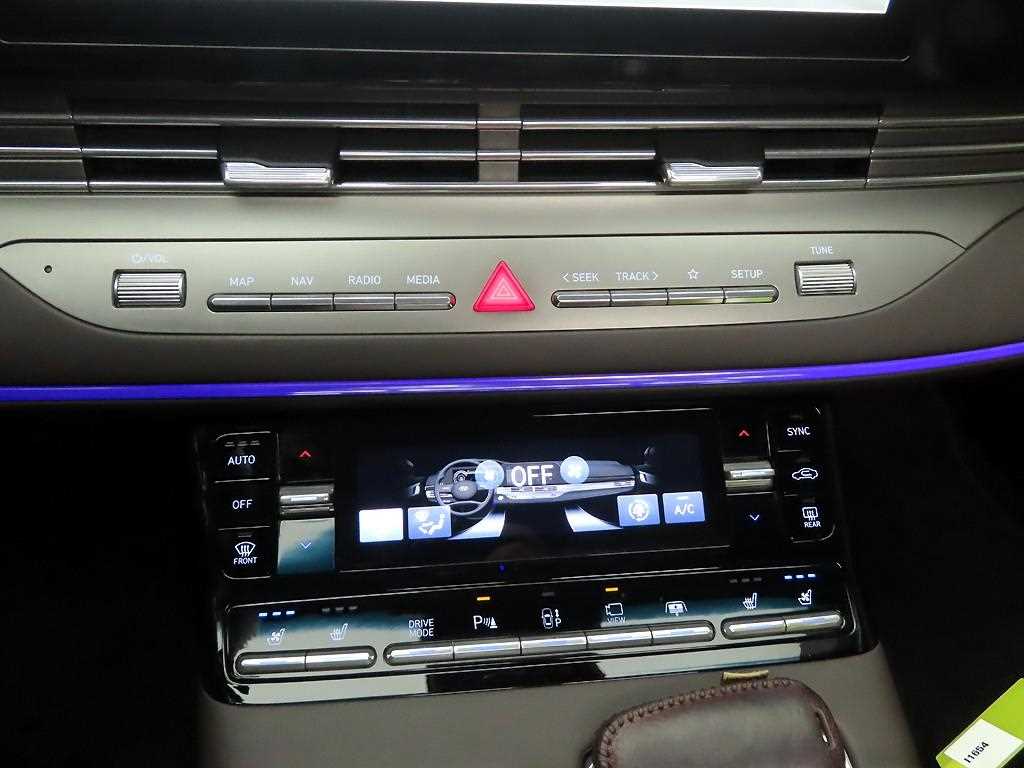 HYUNDAI Grandeur - Vista 10