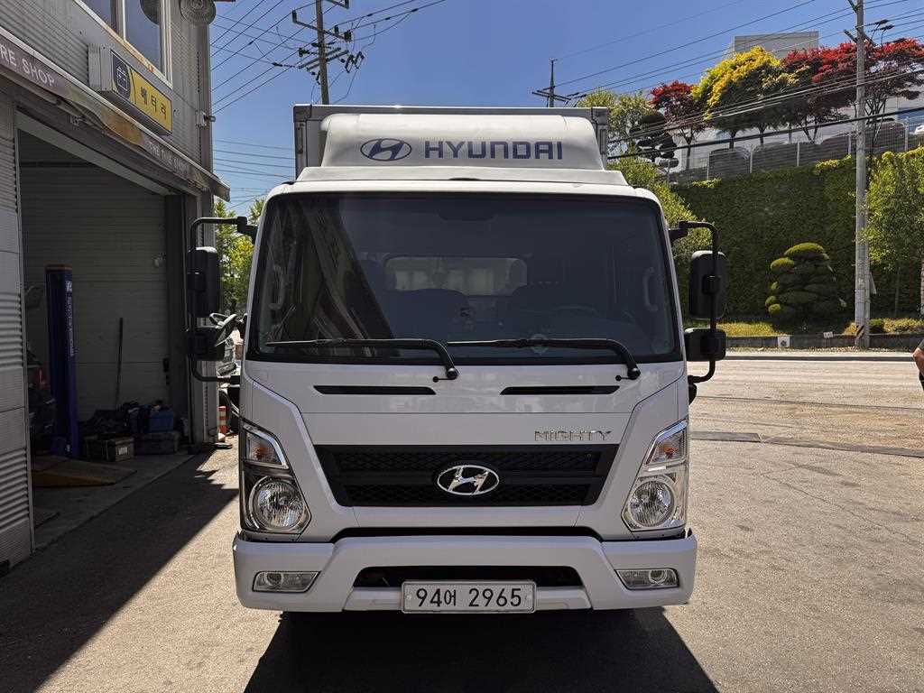 medium and large cargo truck - Vista 2