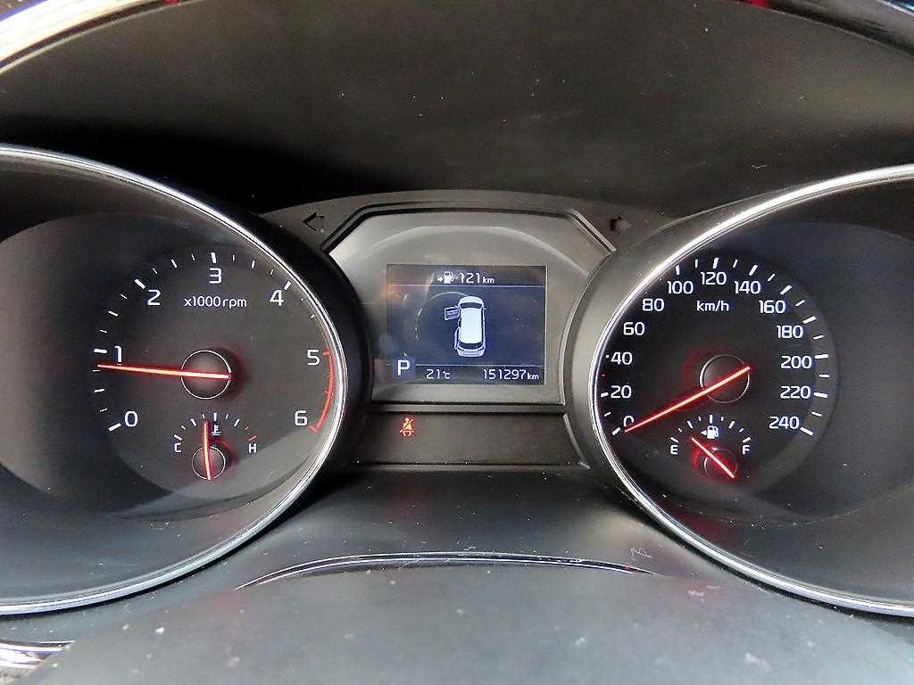 KIA Carnival - Vista 10