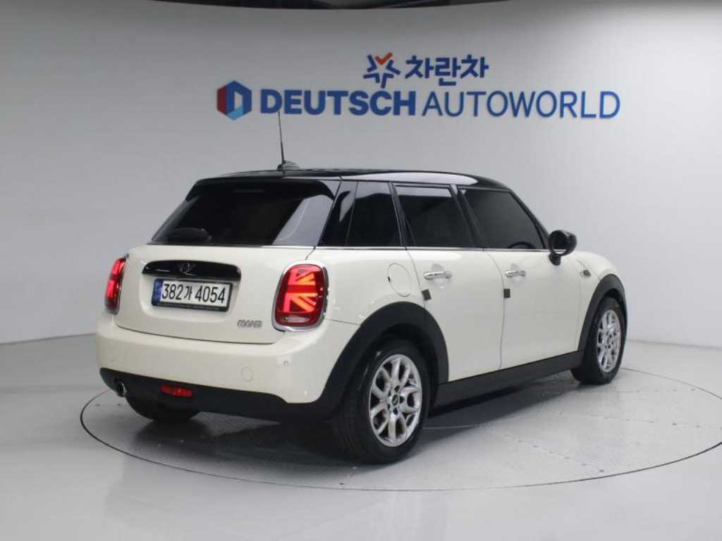 Mini Cooper - Vista 2