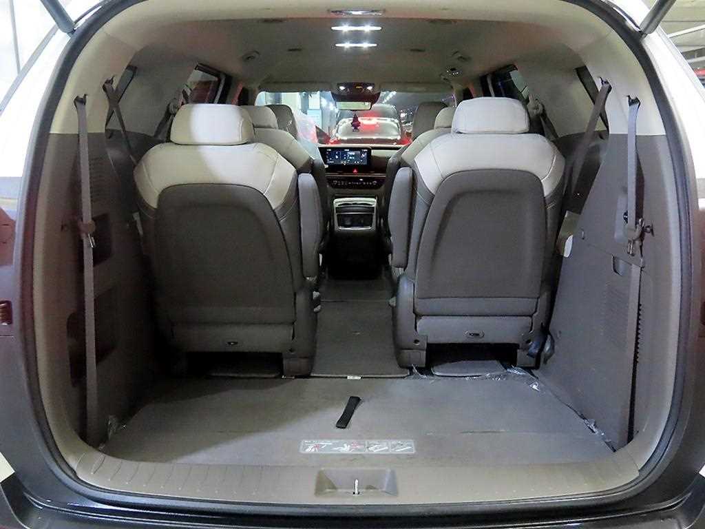 KIA Carnival 2025 Blanco - Importación desde Corea - HF Imports Iquique - Foto 16