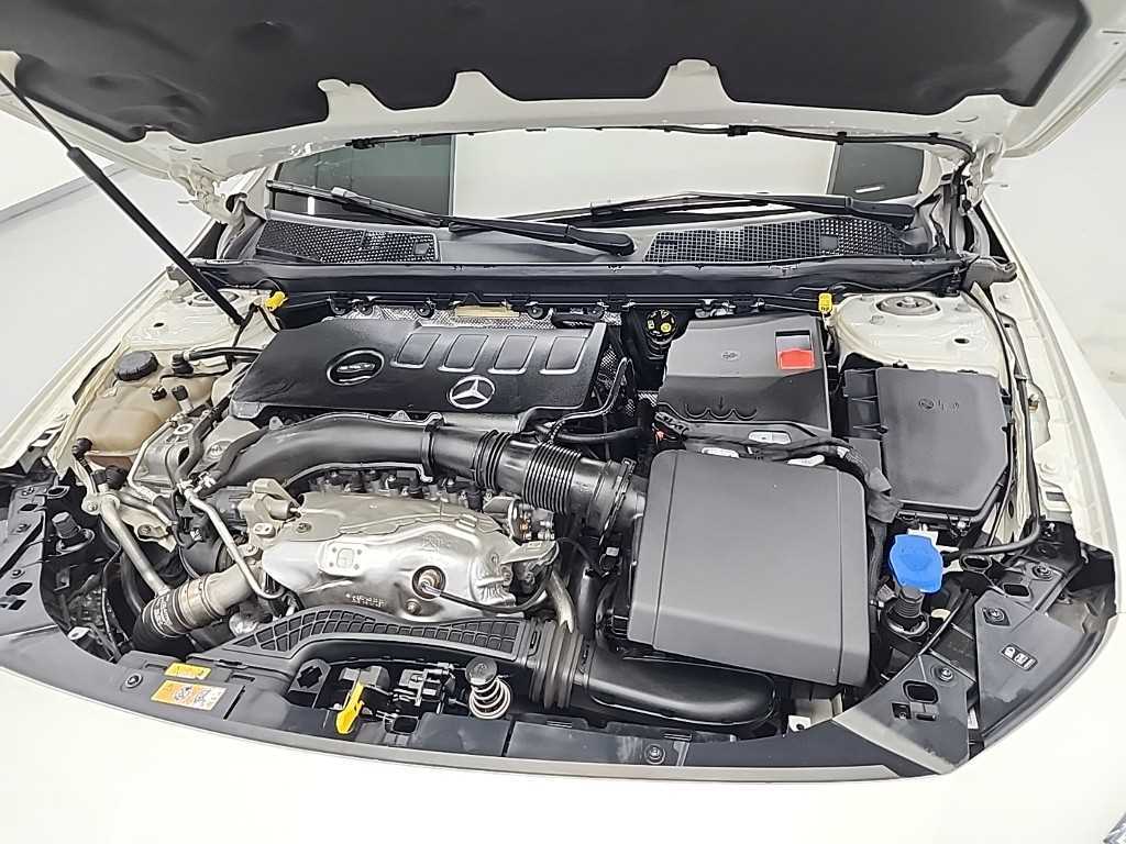 Mercedes Benz CLA Class - Vista 5