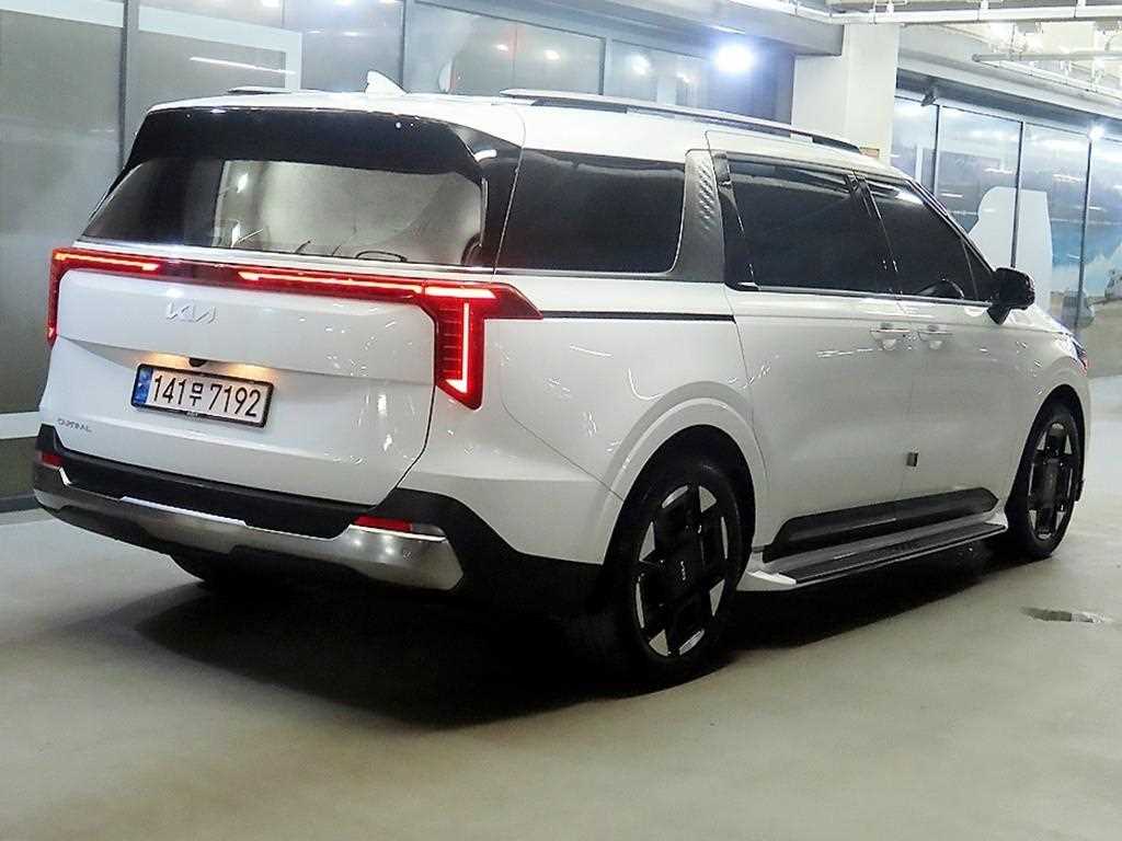 KIA Carnival - Vista 4