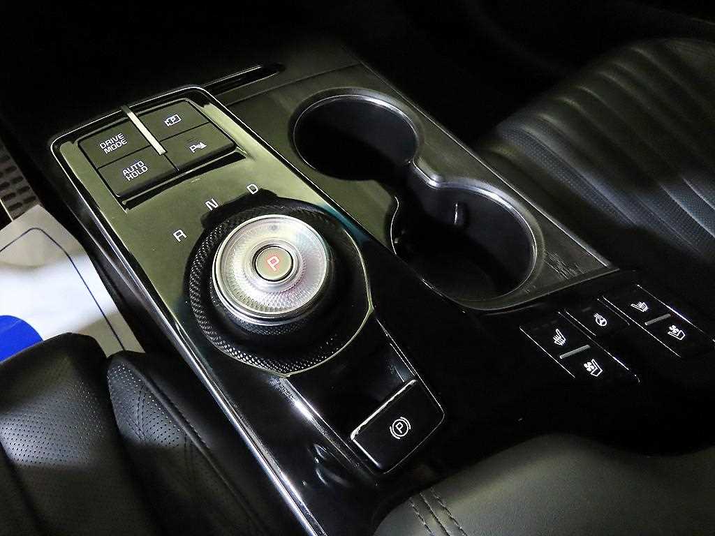 KIA K8 - Vista 12