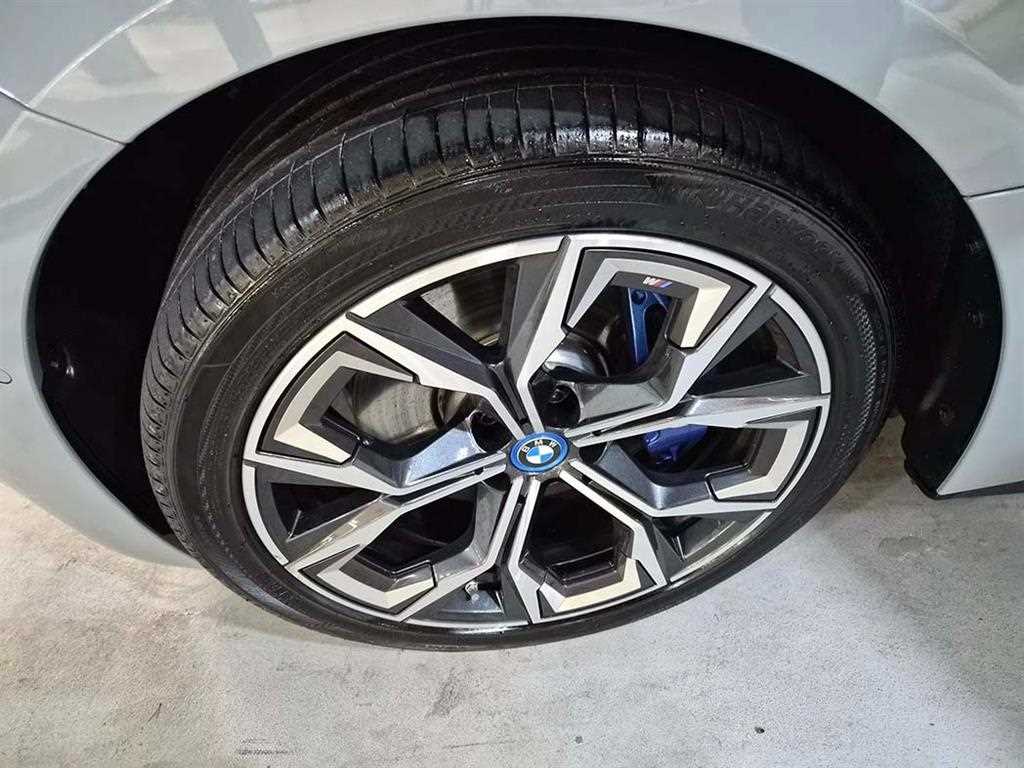 BMW i4 2023 Gris - Importación desde Corea - HF Imports Iquique - Foto 20