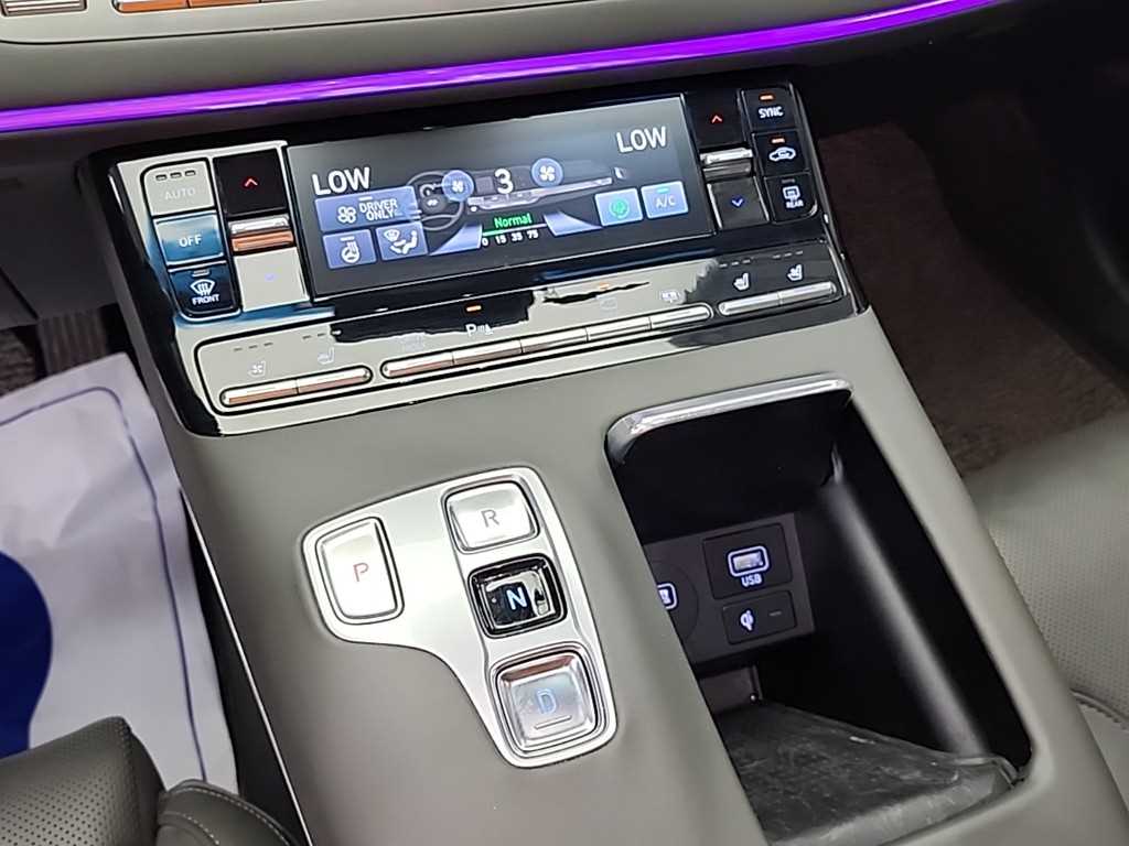HYUNDAI Grandeur - Vista 8