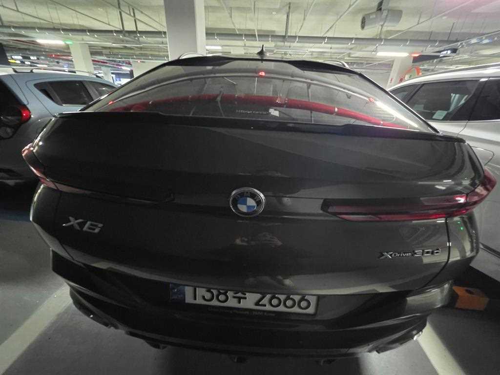 BMW X6 - Vista 2