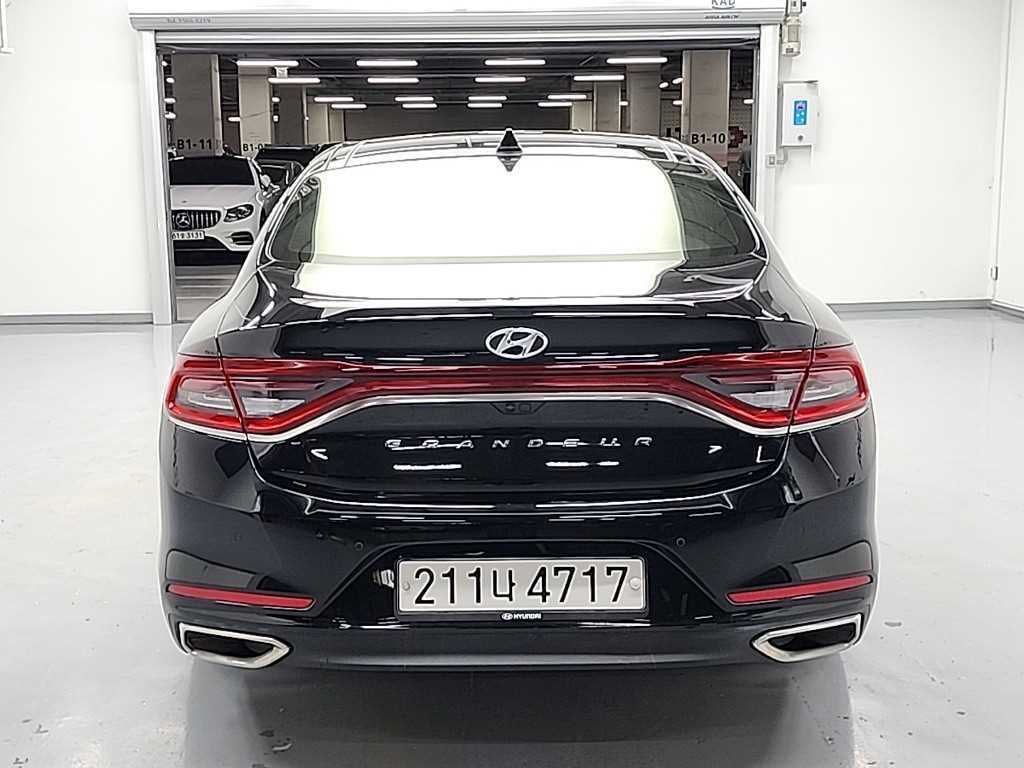 HYUNDAI Grandeur - Vista 3