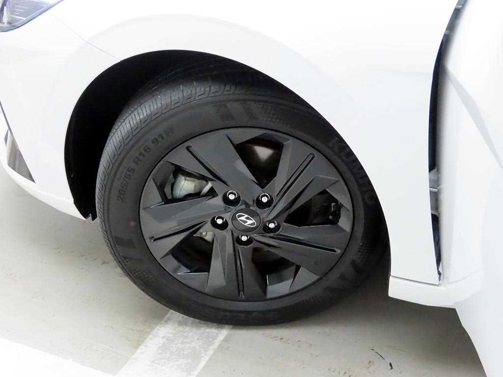 HYUNDAI Avante 2023 Blanco - Importación desde Corea - HF Imports Iquique - Foto 19