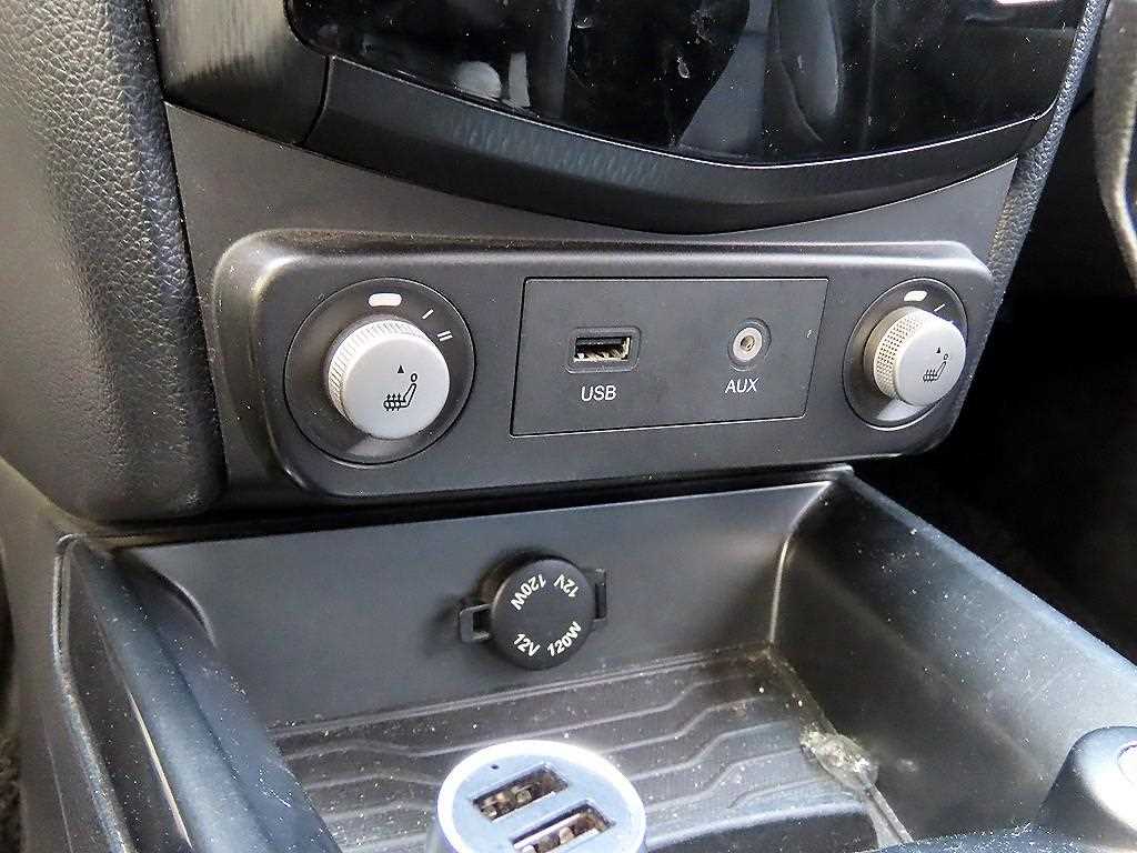 Ssangyong Tivoli 2017 Blanco - Importación desde Corea - HF Imports Iquique - Foto 15