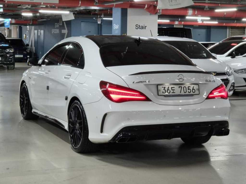 Mercedes Benz CLA Class - Vista 3