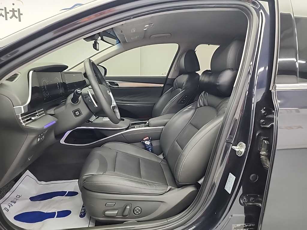 HYUNDAI Grandeur - Vista 11