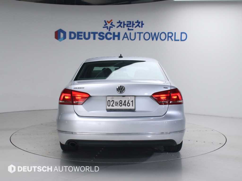 Volkswagen Passat - Vista 4