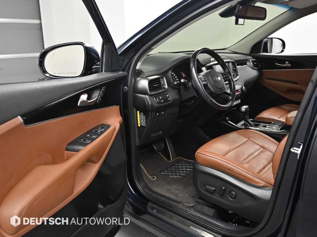 KIA Sorento - Vista 8
