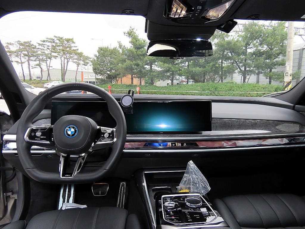 BMW i7 - Vista 7