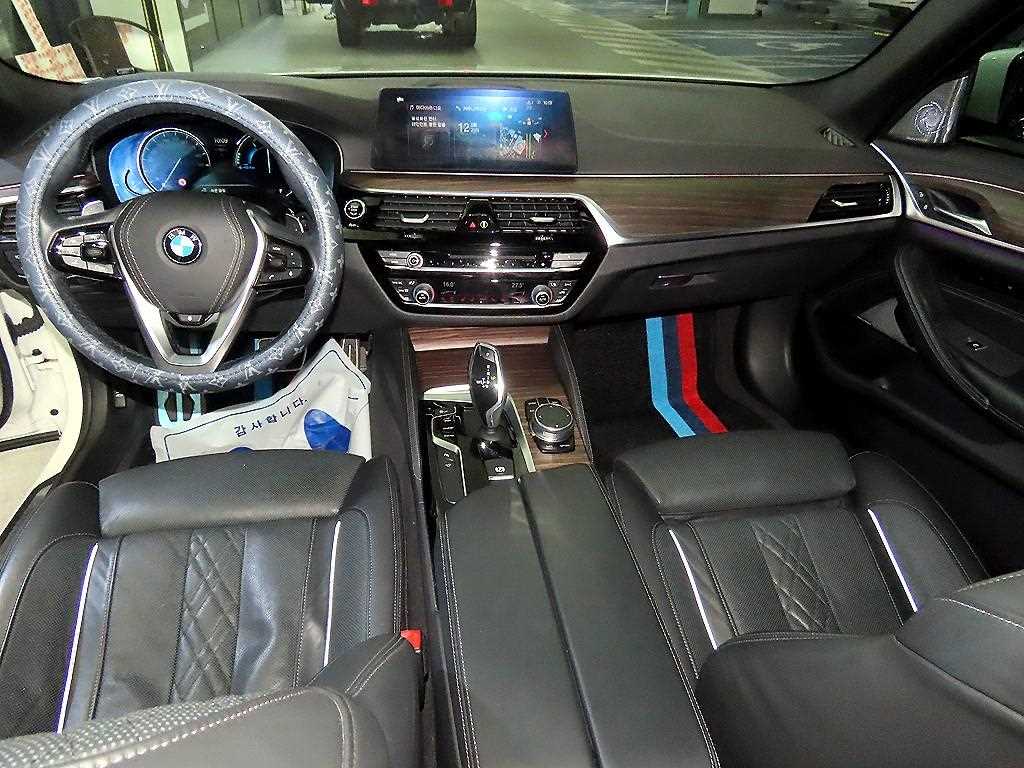 BMW 5 Series - Vista 10