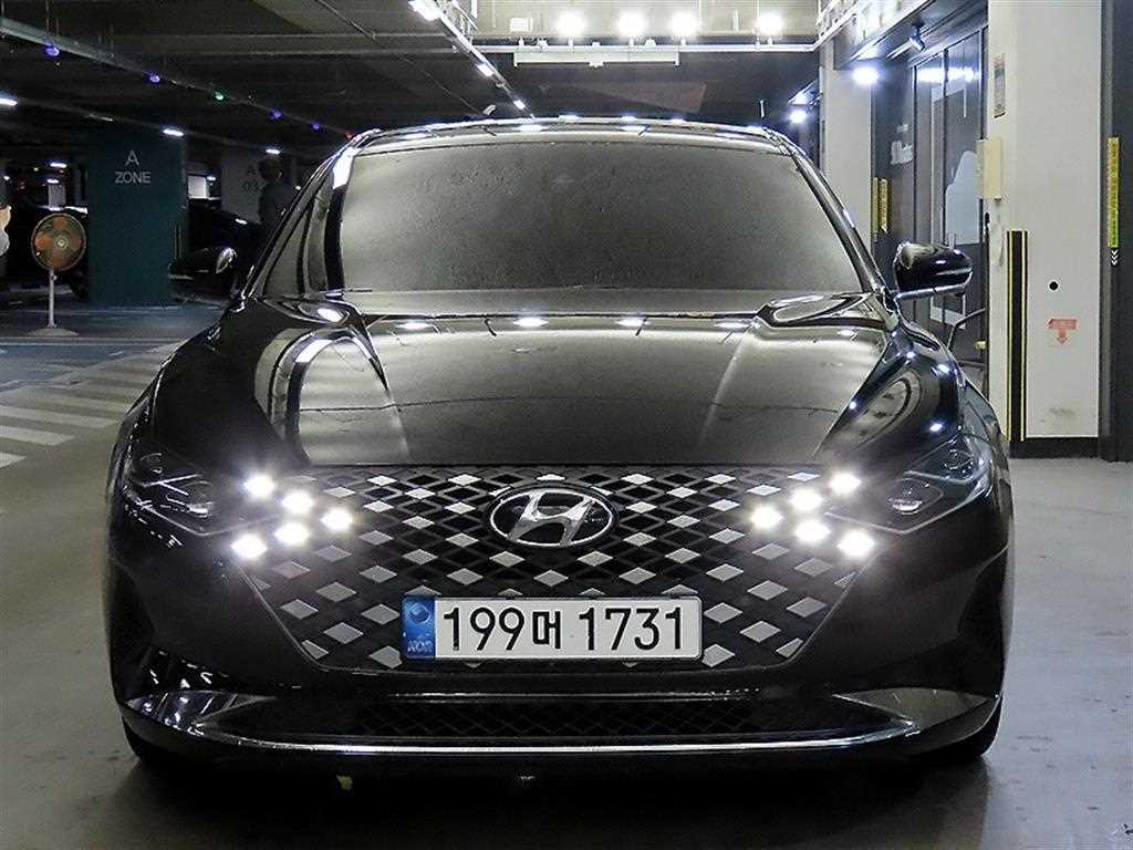 HYUNDAI Grandeur - Vista 2