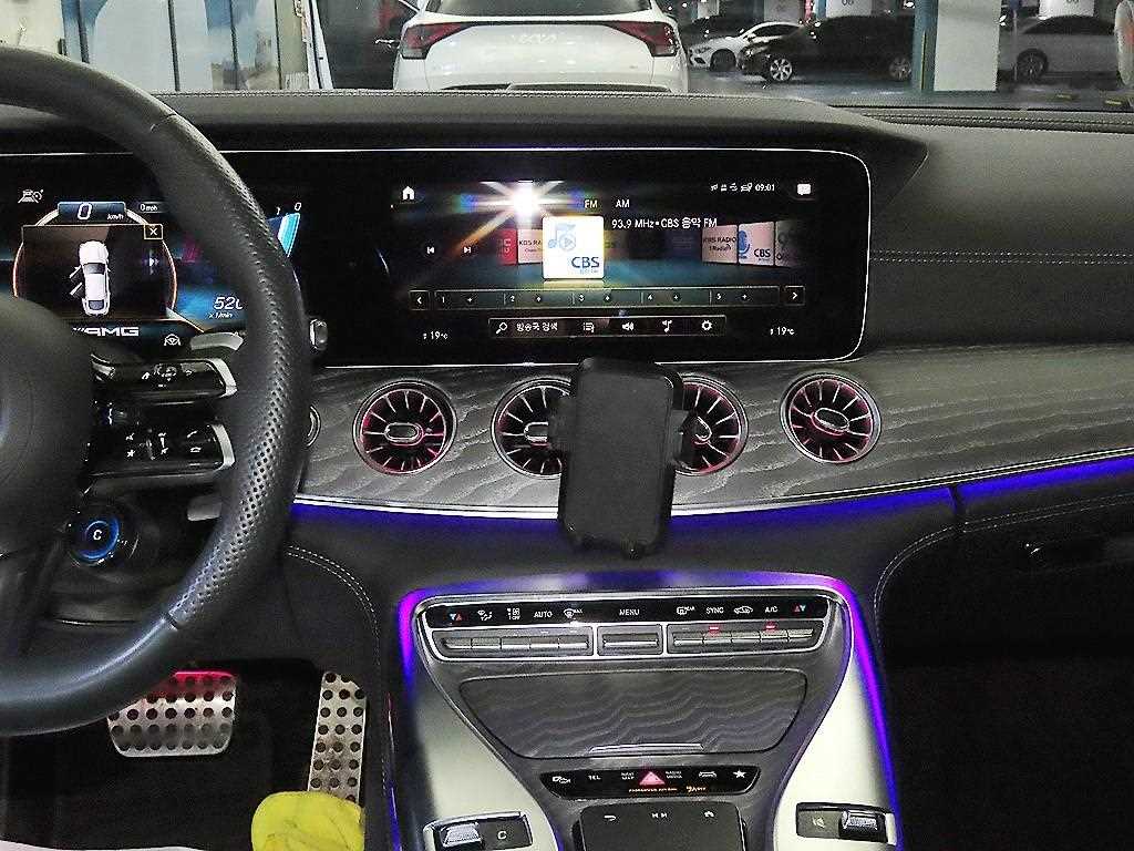 Mercedes Benz AMG GT - Vista 11