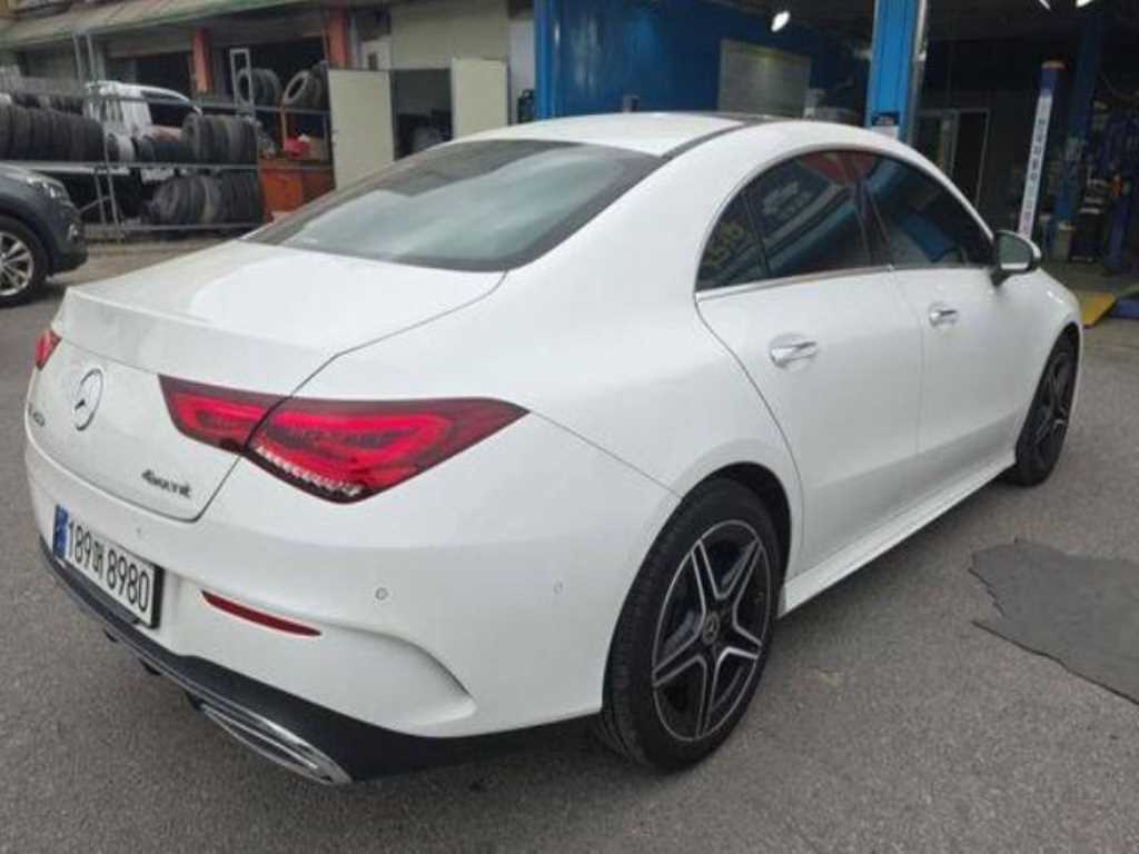 Mercedes Benz CLA Class - Vista 3