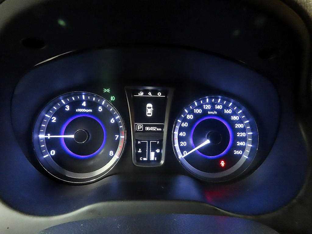 HYUNDAI Grandeur - Vista 5
