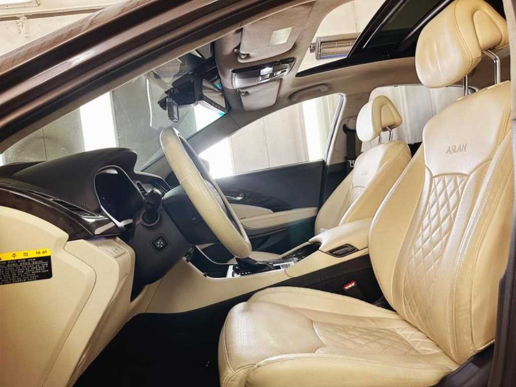 HYUNDAI Aslan - Vista 9