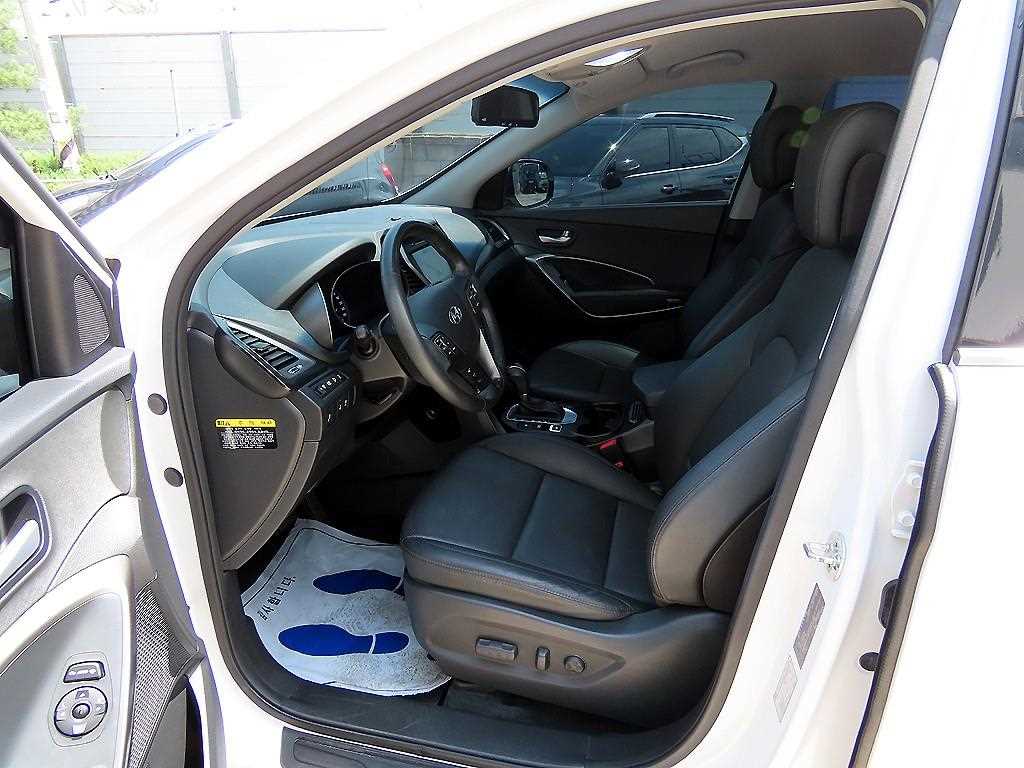 HYUNDAI Santa Fe - Vista 5