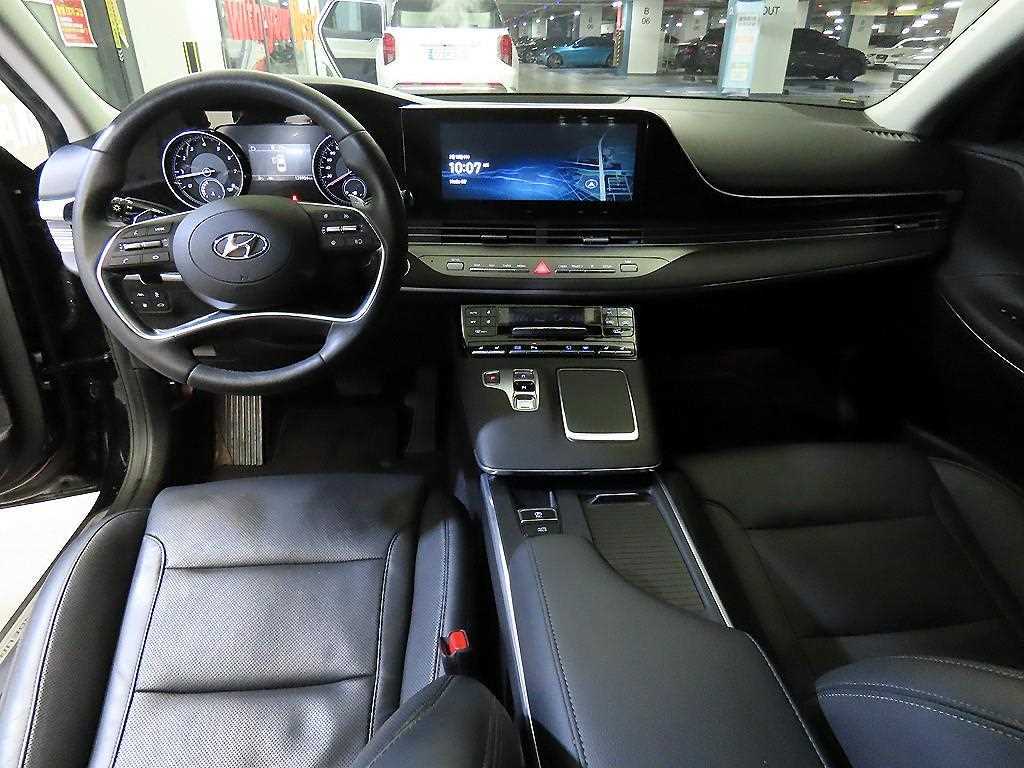 HYUNDAI Grandeur - Vista 10