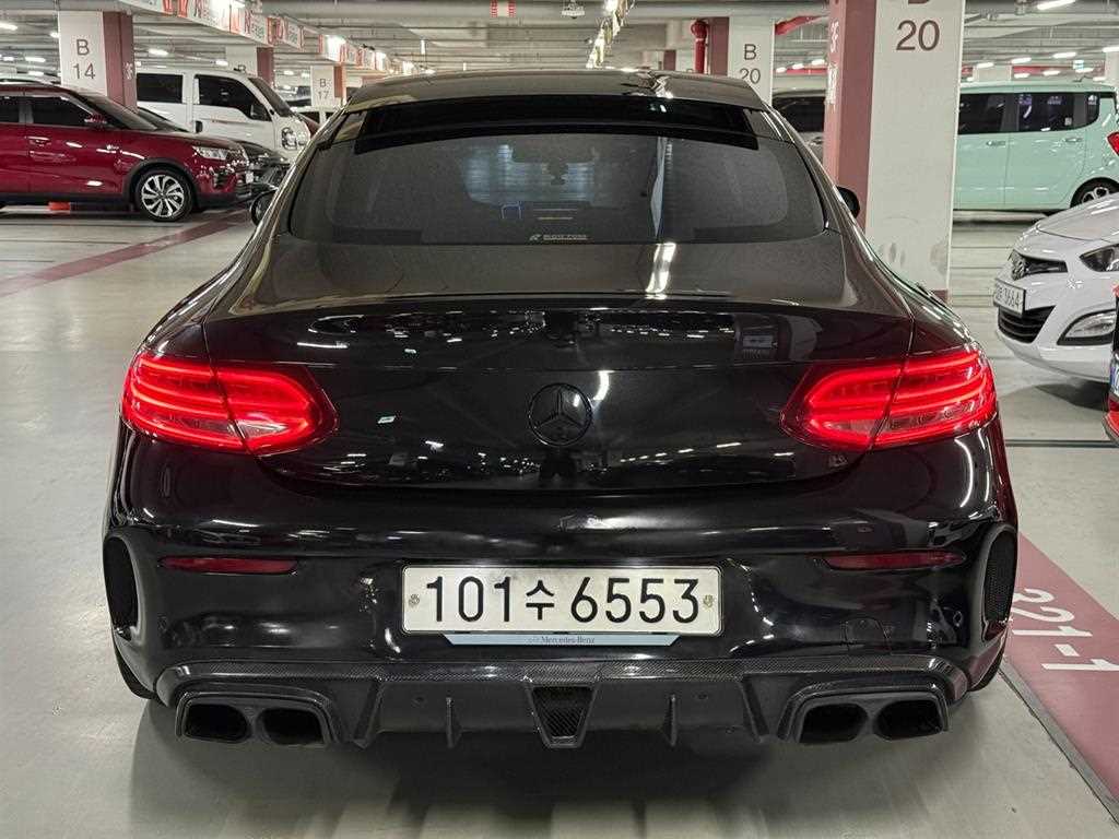 Mercedes Benz C Class - Vista 4