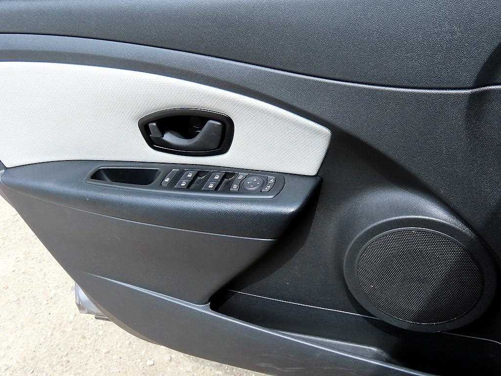 SAMSUNG SM3 - Vista 11