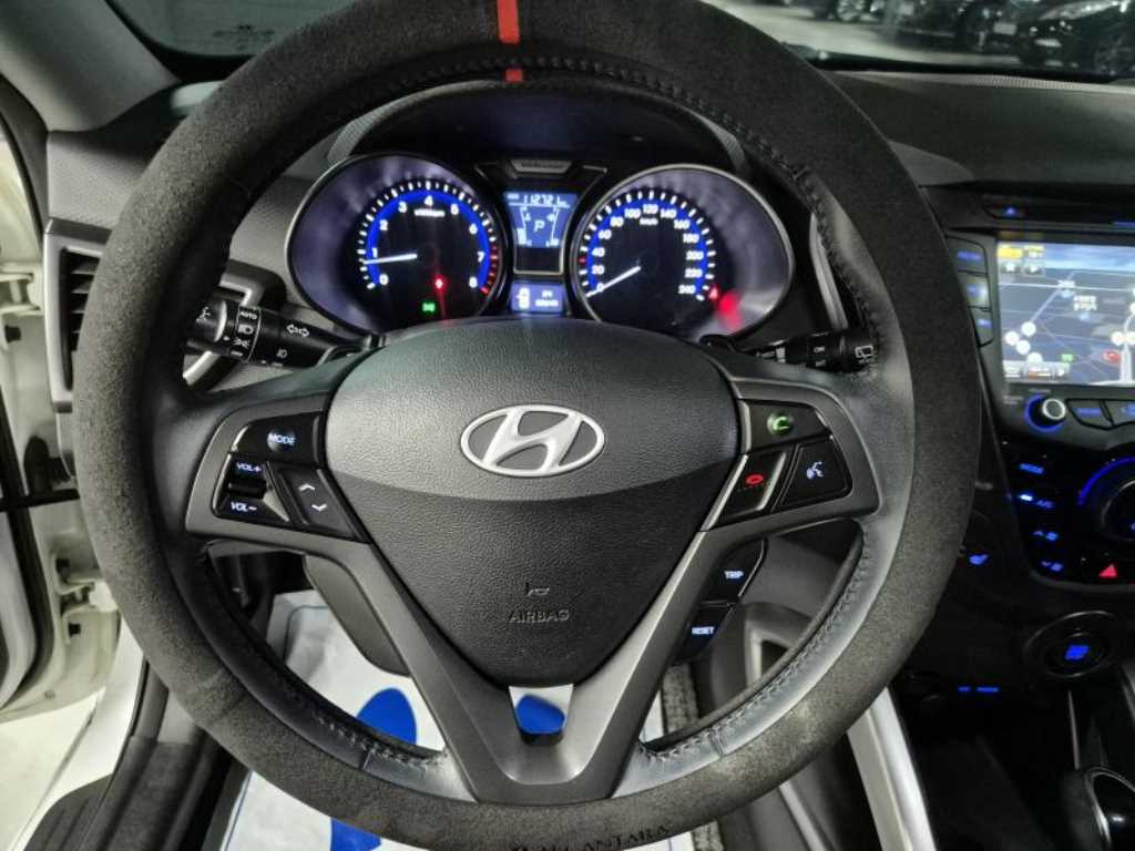 HYUNDAI Veloster - Vista 9