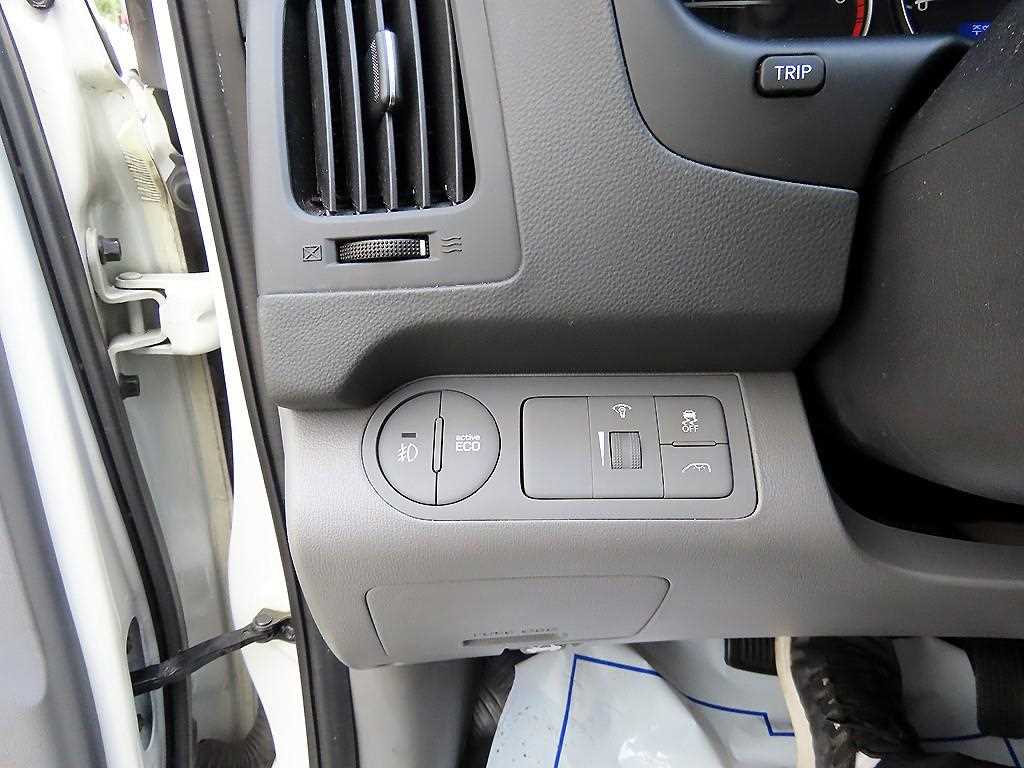 HYUNDAI Starex 2018 Blanco - Importación desde Corea - HF Imports Iquique - Foto 13