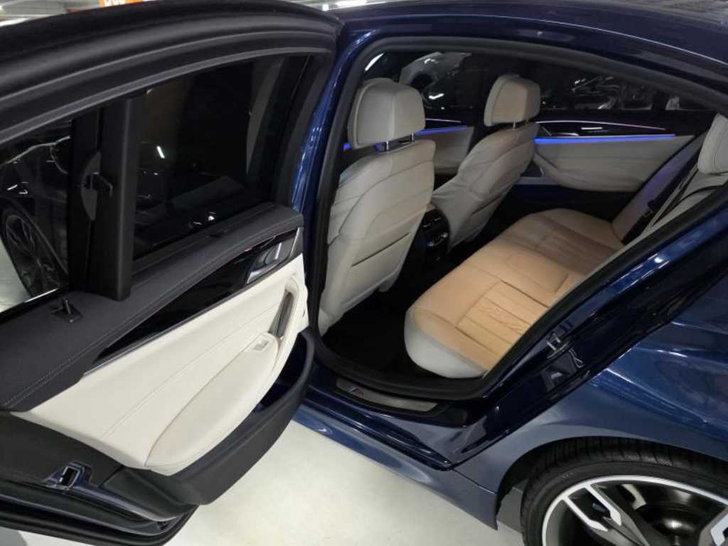 BMW 5 Series - Vista 9