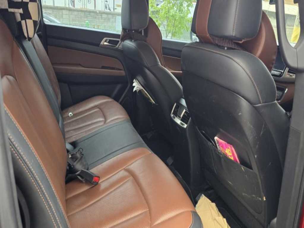 Ssangyong Rexton - Vista 6