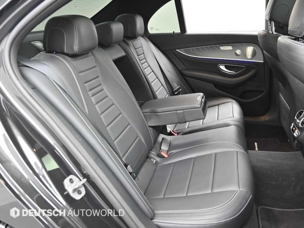 Mercedes Benz E class - Vista 12