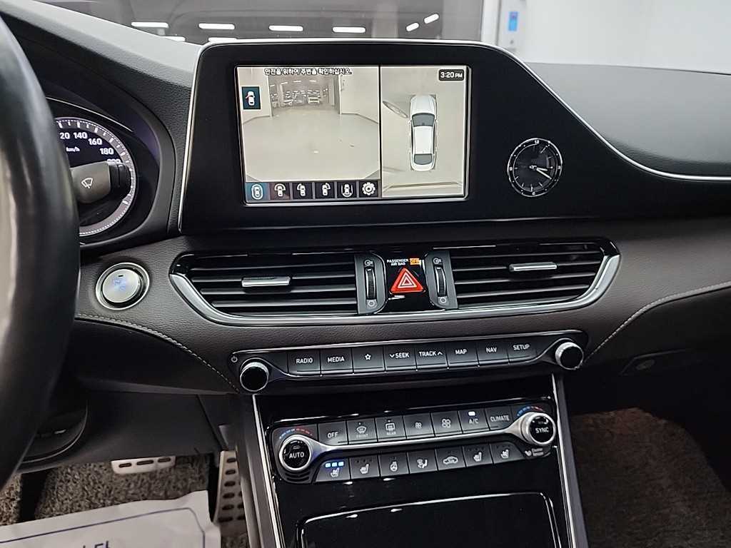 HYUNDAI Grandeur - Vista 10