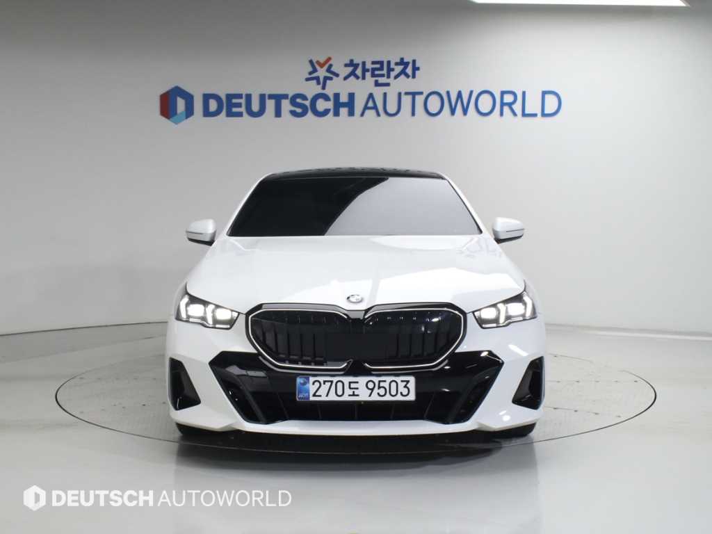 BMW 5 Series - Vista 3