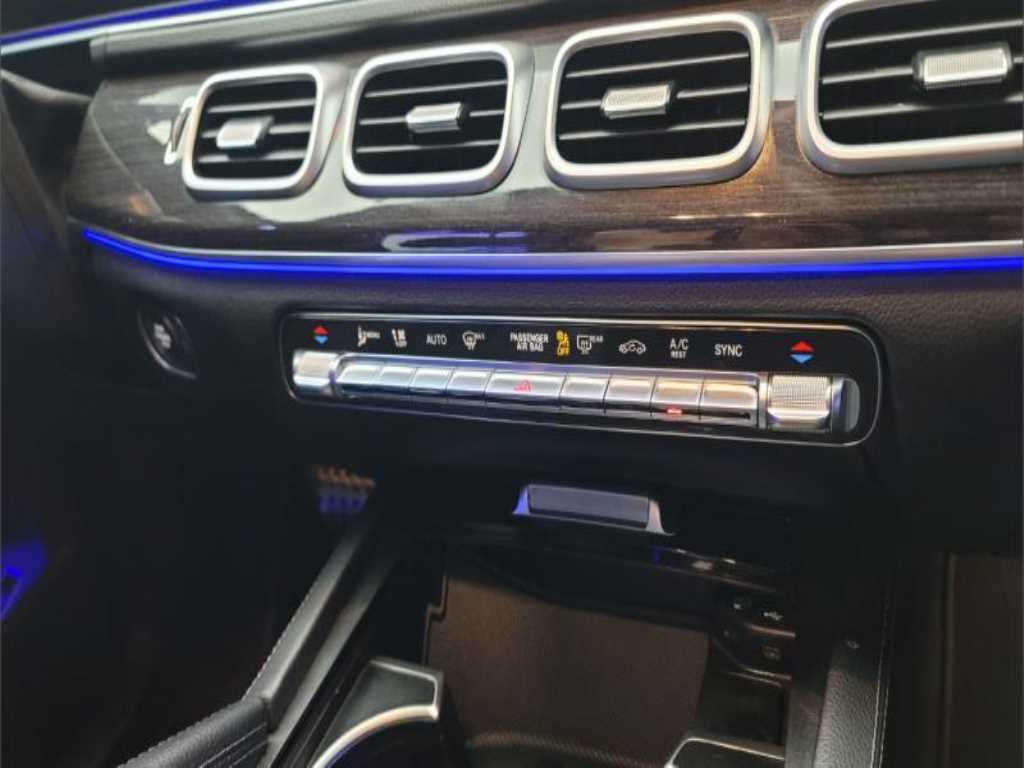 Mercedes Benz GLE Class - Vista 12