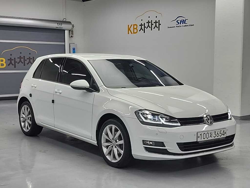 Volkswagen Golf - Vista 4
