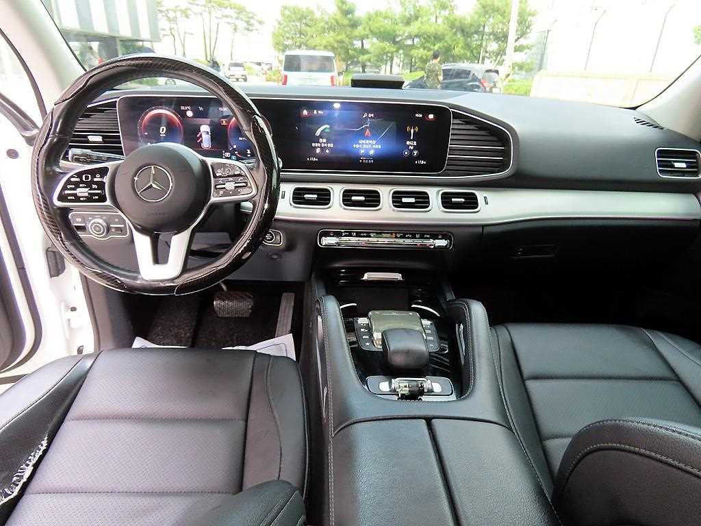Mercedes Benz GLE Class - Vista 7