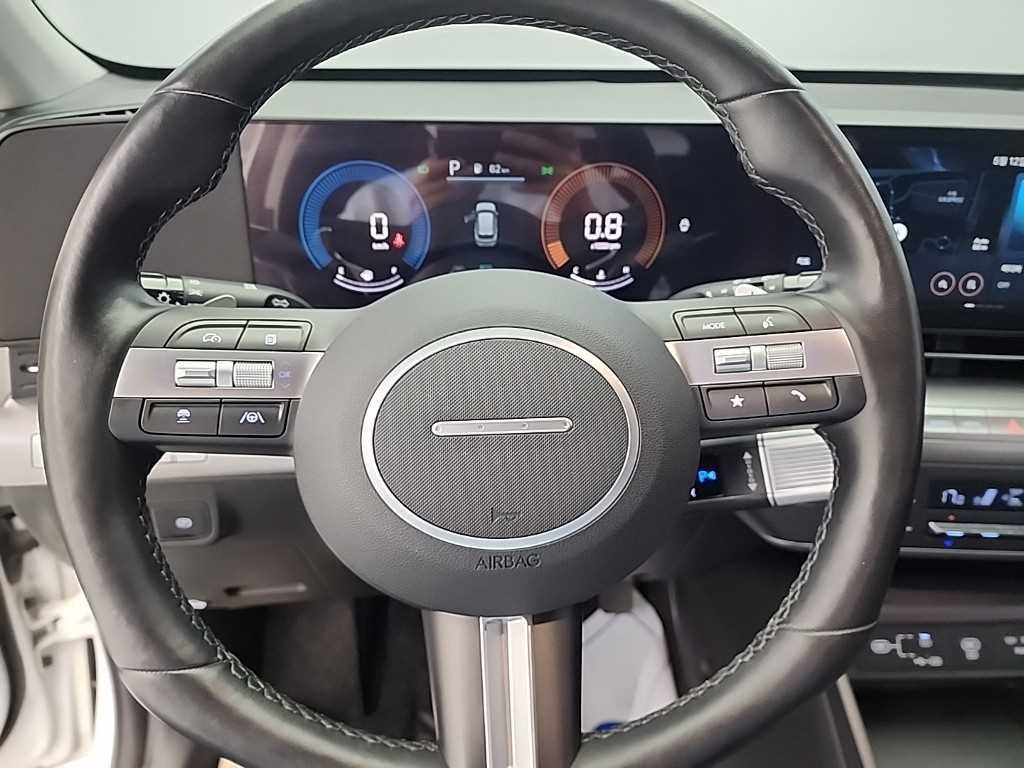 HYUNDAI Kona - Vista 9