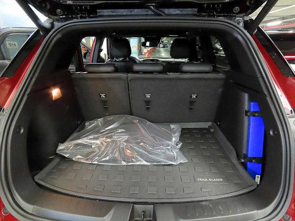 Chevrolet Trail Blazer 2022 Rojo - Importación desde Corea - HF Imports Iquique - Foto 17