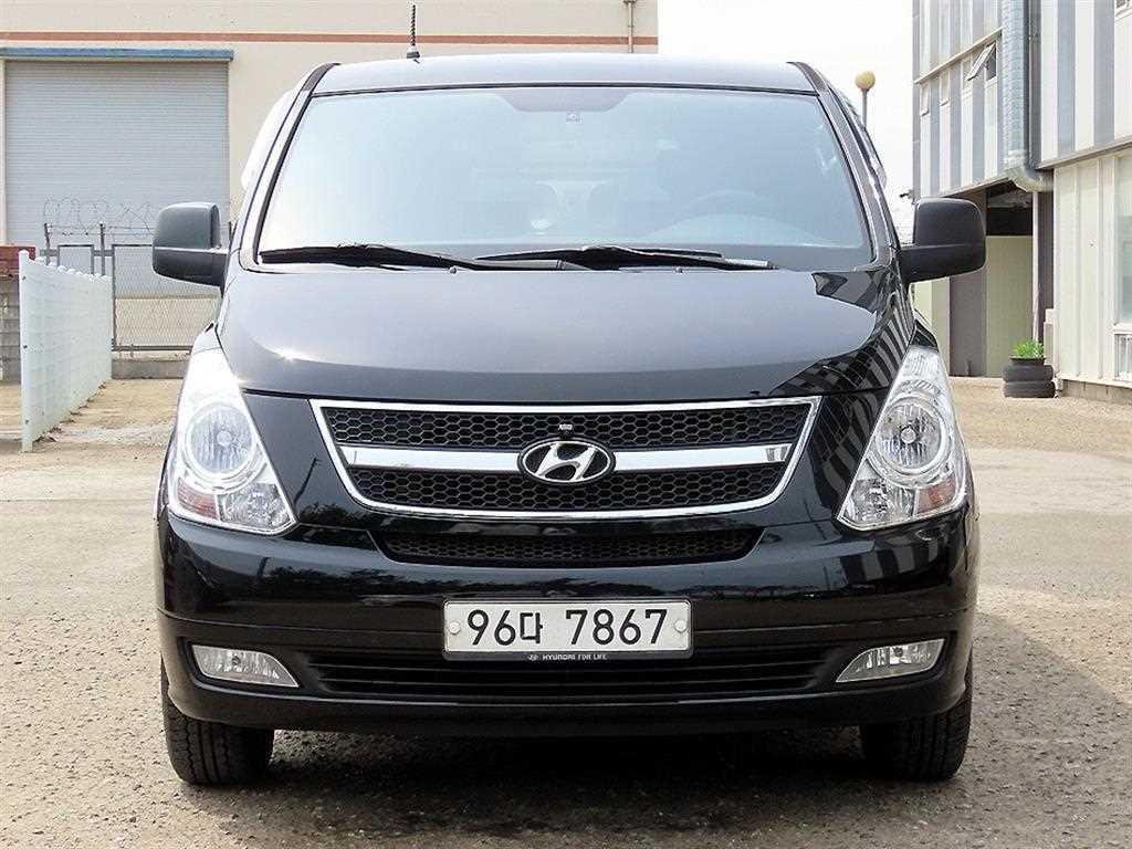HYUNDAI Starex 2015 Negro - Importación desde Corea - HF Imports Iquique - Foto 1