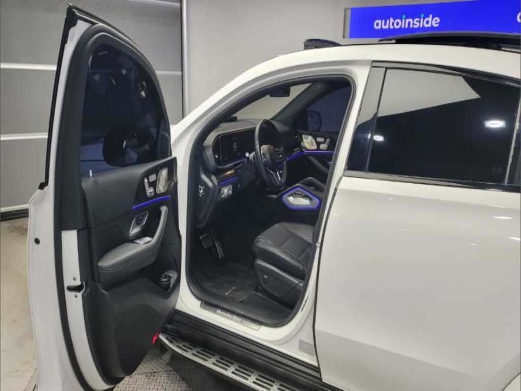 Mercedes Benz GLE Class - Vista 6