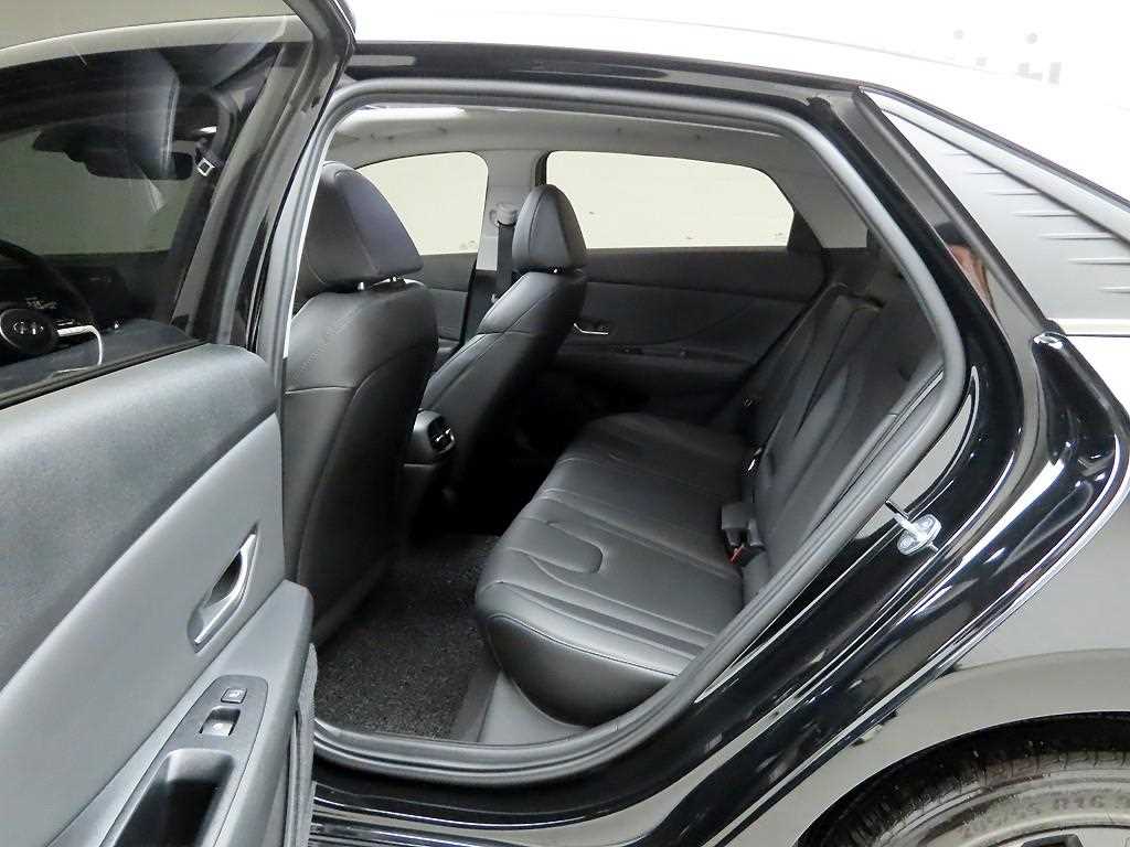 HYUNDAI Avante 2021 Negro - Importación desde Corea - HF Imports Iquique - Foto 13