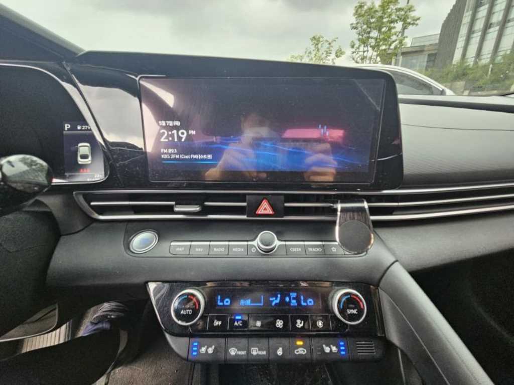 HYUNDAI Avante - Vista 8