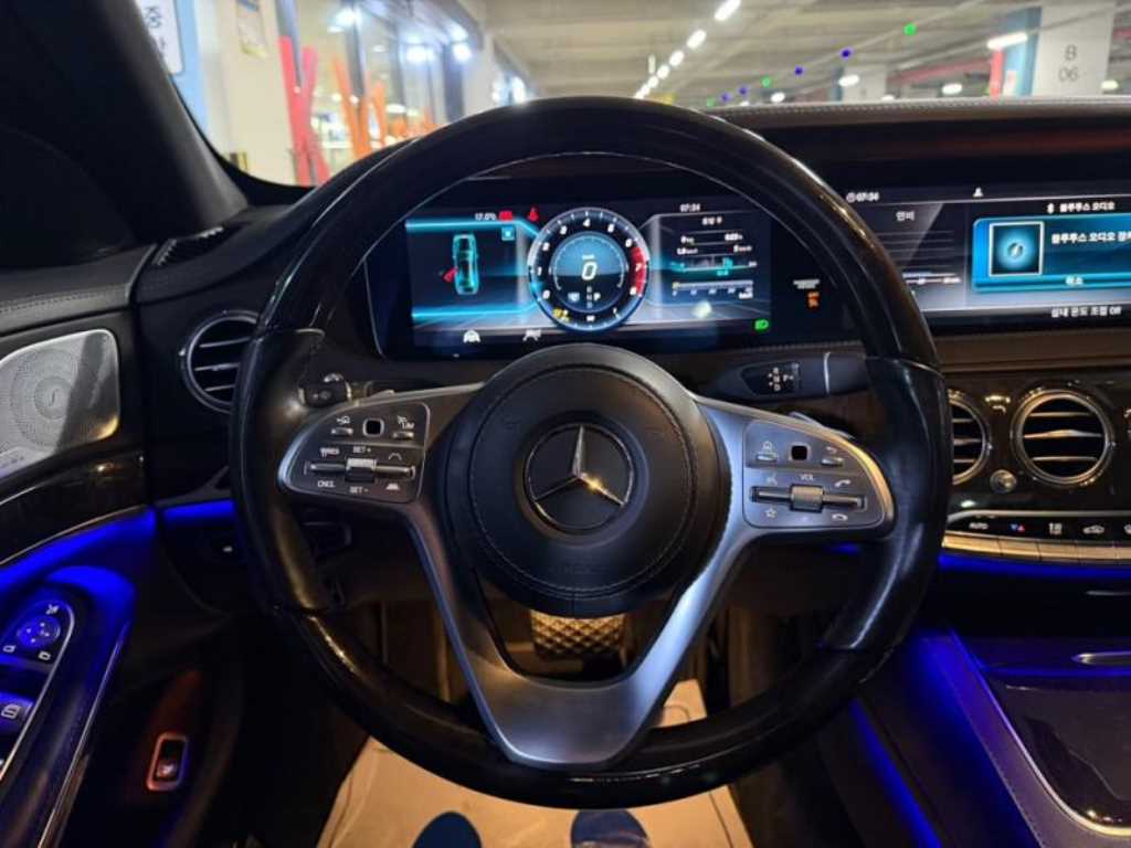 Mercedes Benz S Class - Vista 8