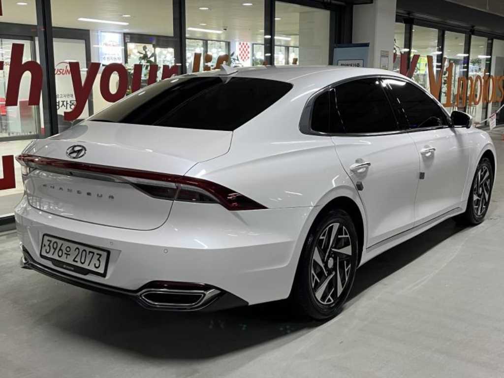 HYUNDAI Grandeur - Vista 4